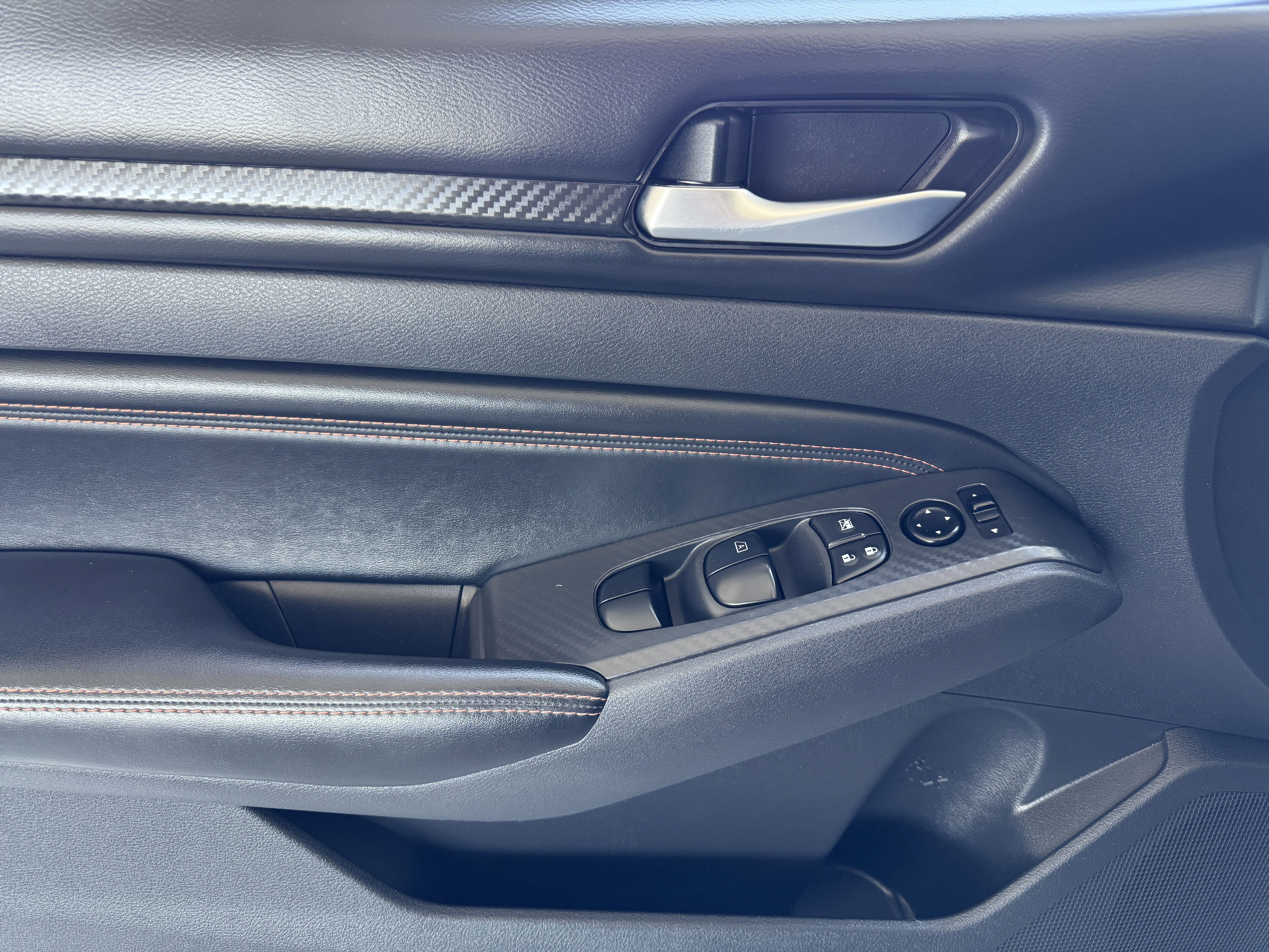 Used 2022 Nissan Altima 2.5 SR image 11