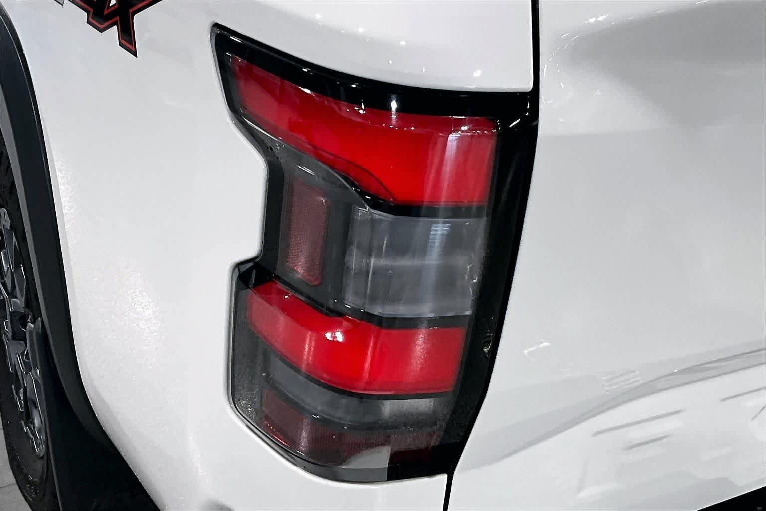 Used 2024 Nissan Frontier PRO-4X w/ Pro Premium Package AWD/4WD image 27