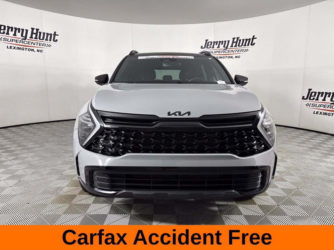 Used 2025 Kia Sportage X-Line w/ Premium Package AWD/4WD image 3