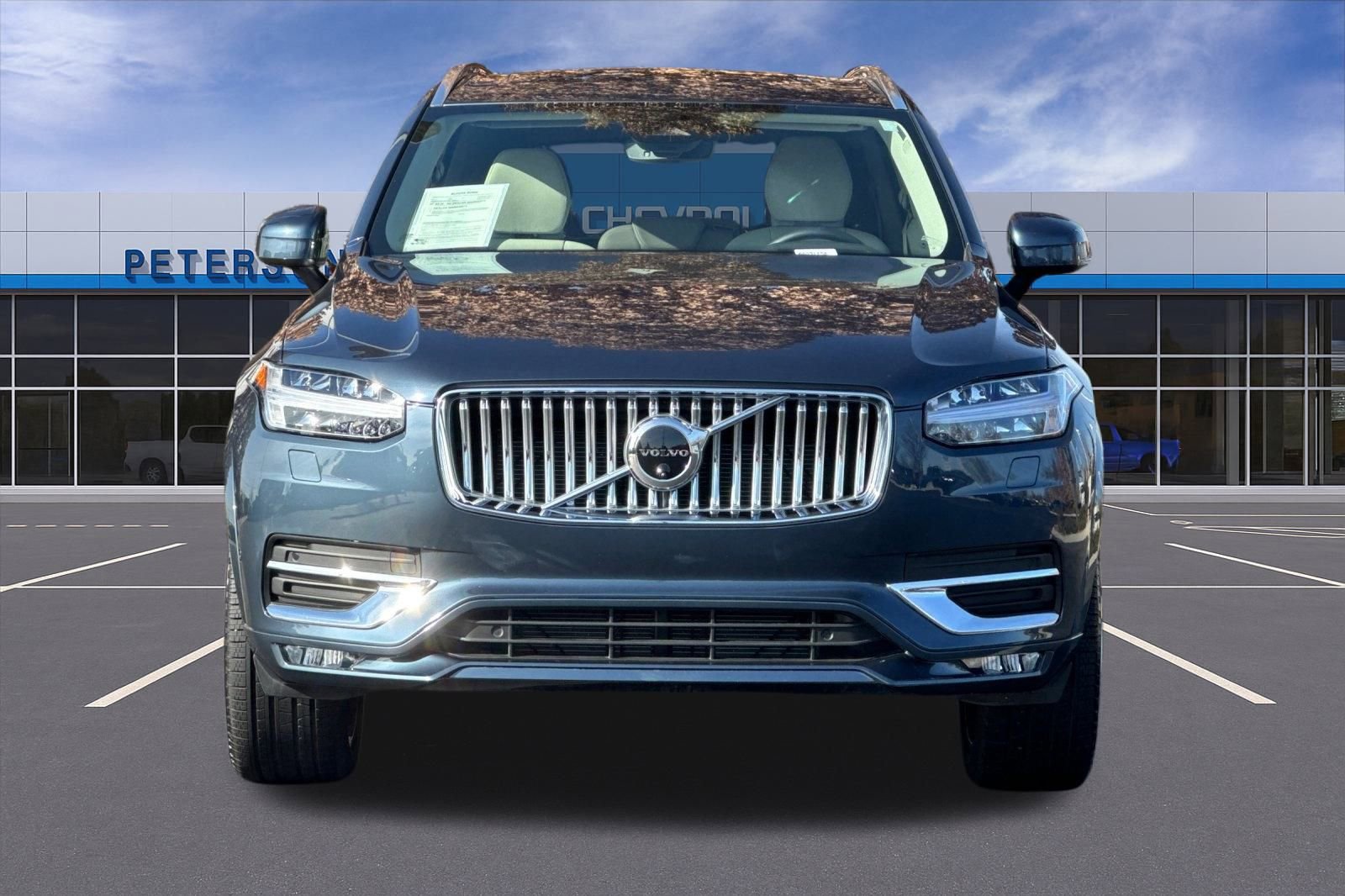 Used 2025 Volvo XC90 B6 Plus w/ Protection Package Premier image 9