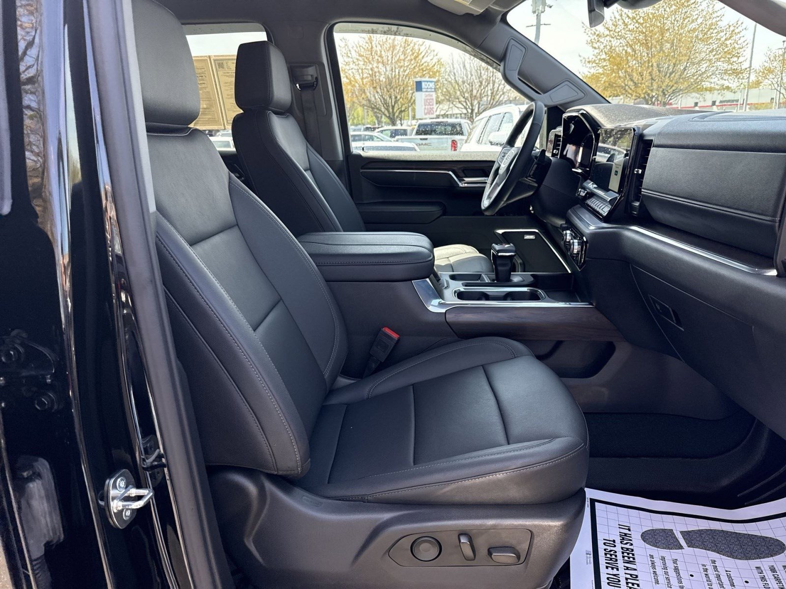 Used 2024 GMC Sierra 1500 SLT w/ SLT Premium Plus Package image 24