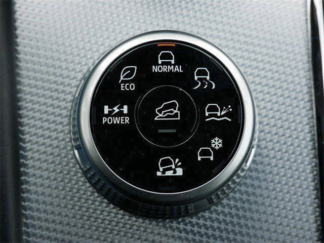 Used 2025 Mitsubishi Outlander SEL image 25