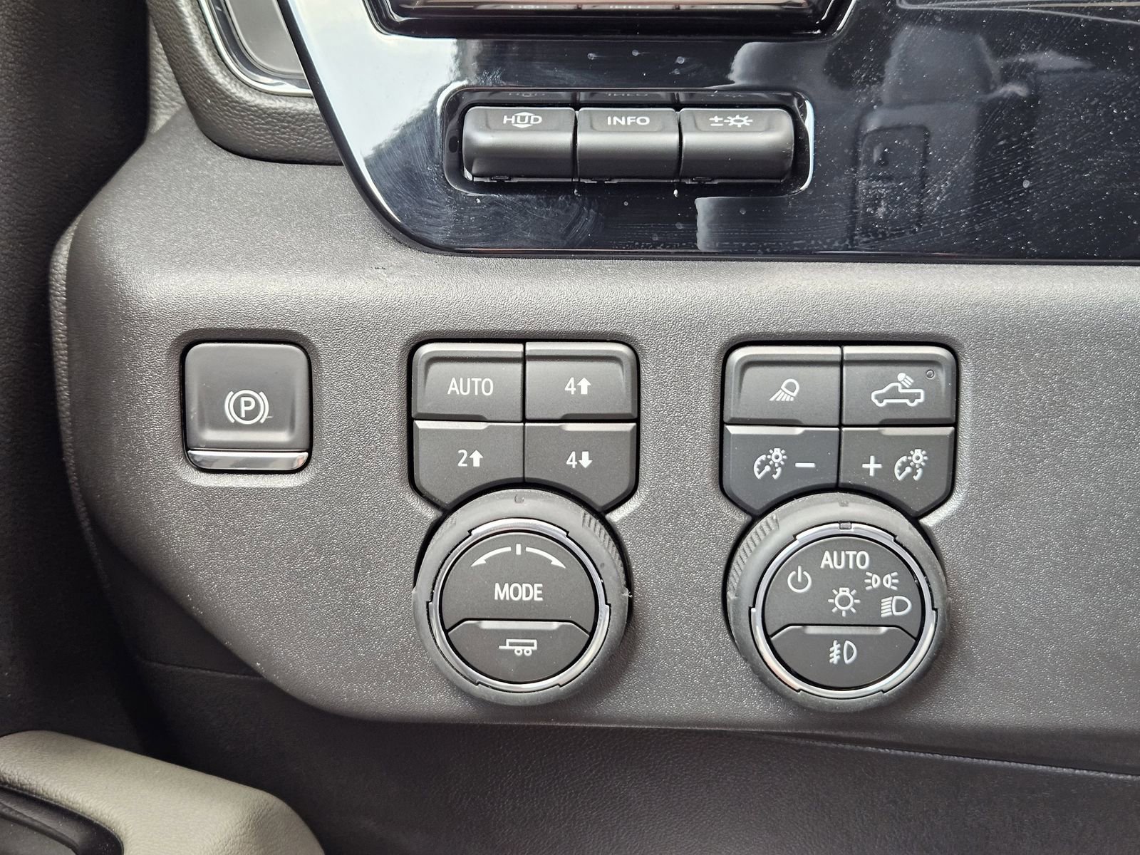 Certified 2026 Chevrolet Silverado 1500 ZR2 w/ Dark Appearance Package image 25