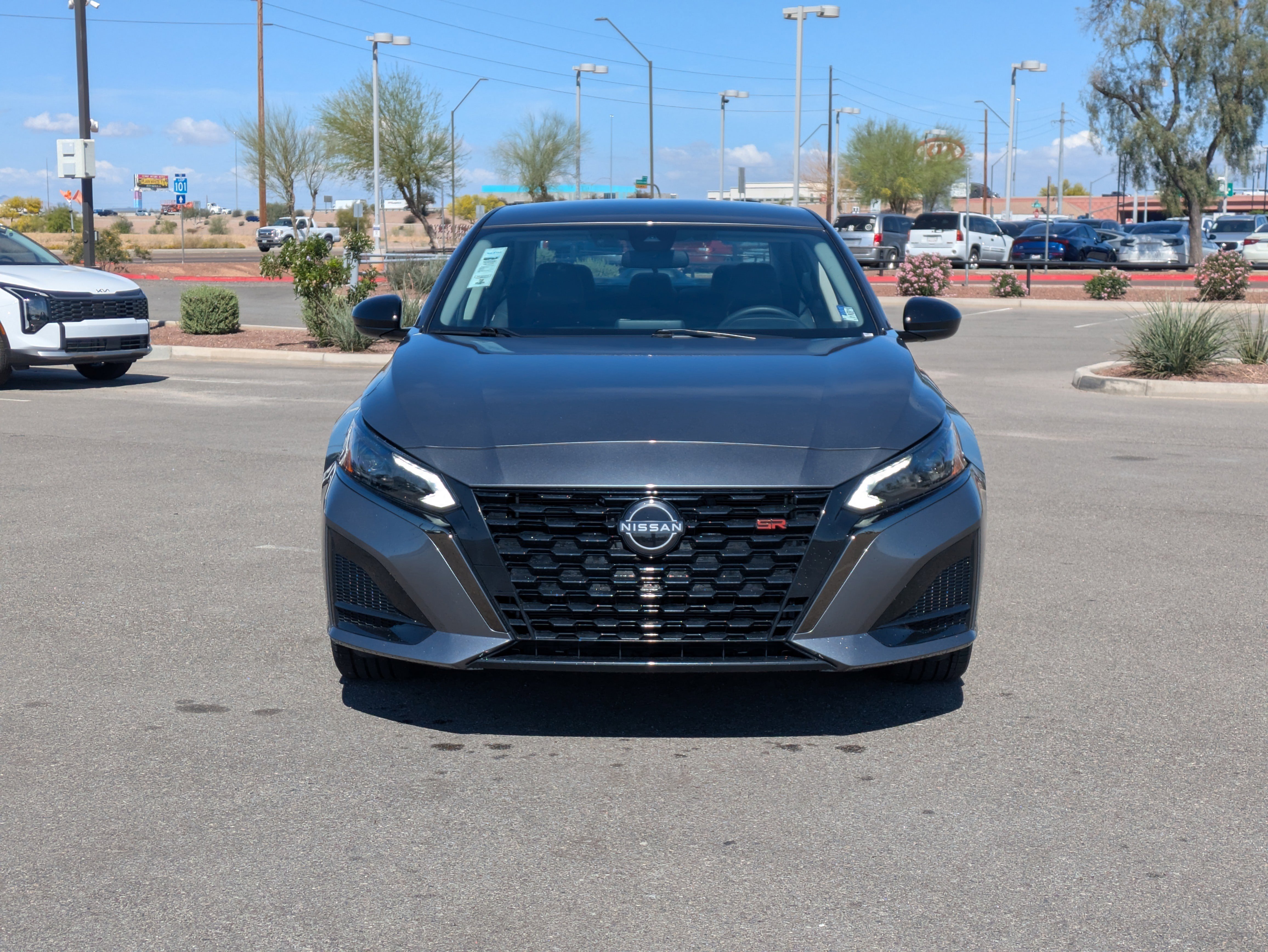 Used 2024 Nissan Altima 2.5 SR image 8