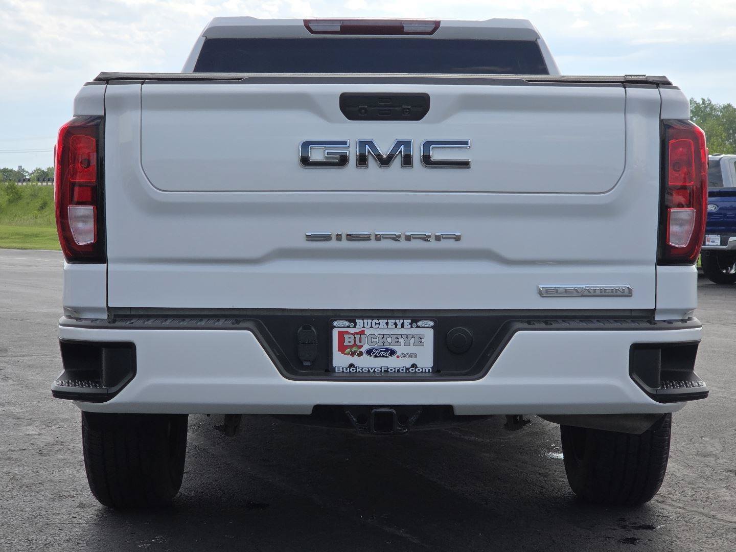 Used 2022 GMC Sierra 1500 Elevation w/ LPO, Elevation Black Package AWD/4WD image 13