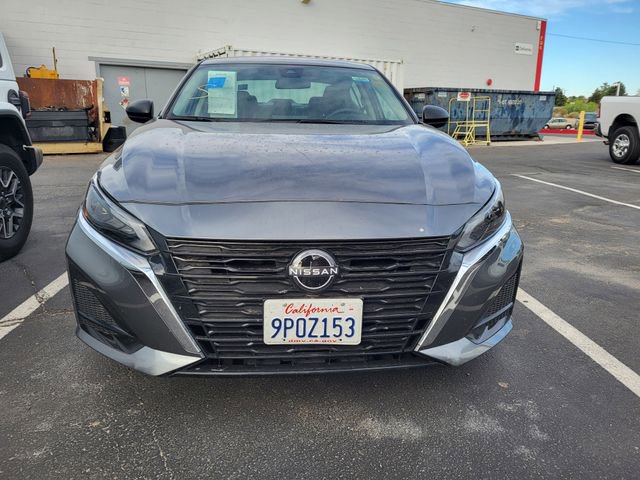 Used 2025 Nissan Altima 2.5 SV FWD image 2