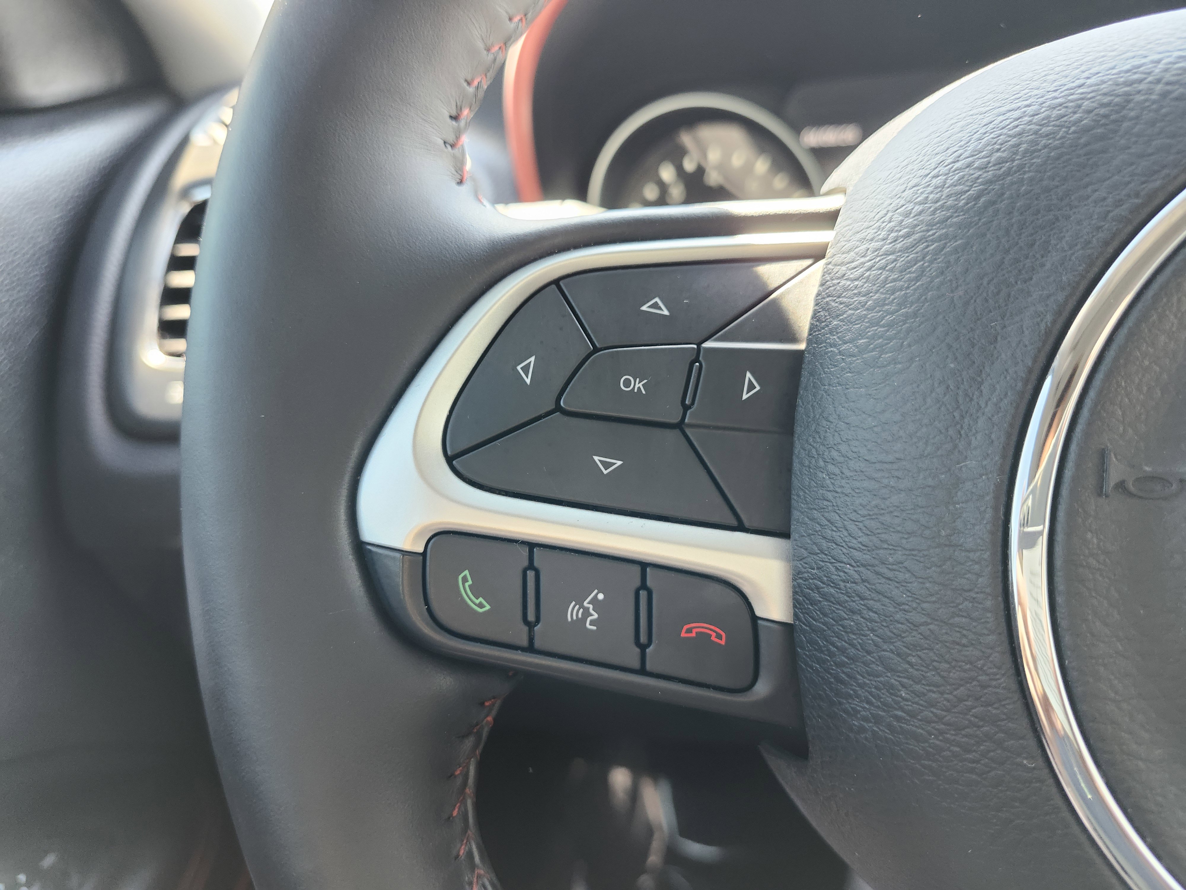Used 2017 Jeep Compass Trailhawk w/ Leather Interior Group image 33