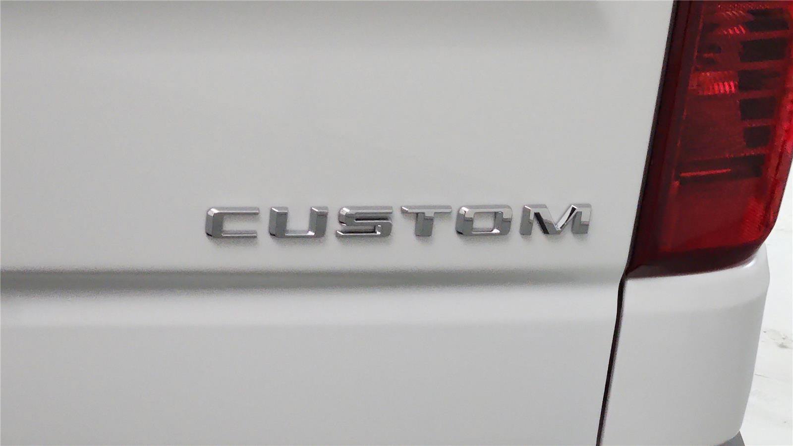 Used 2026 Chevrolet Silverado 1500 Custom AWD/4WD image 24