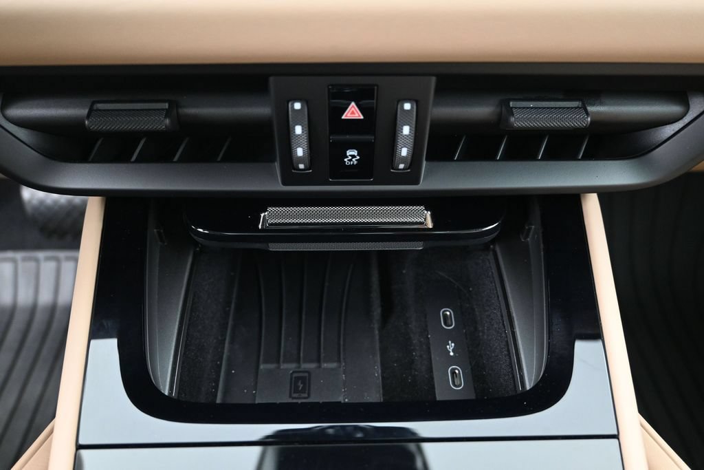 Certified 2026 Porsche Cayenne E-Hybrid Coupe AWD/4WD image 24