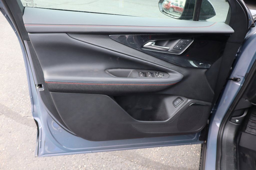 New 2025 Chevrolet Blazer EV RS image 4