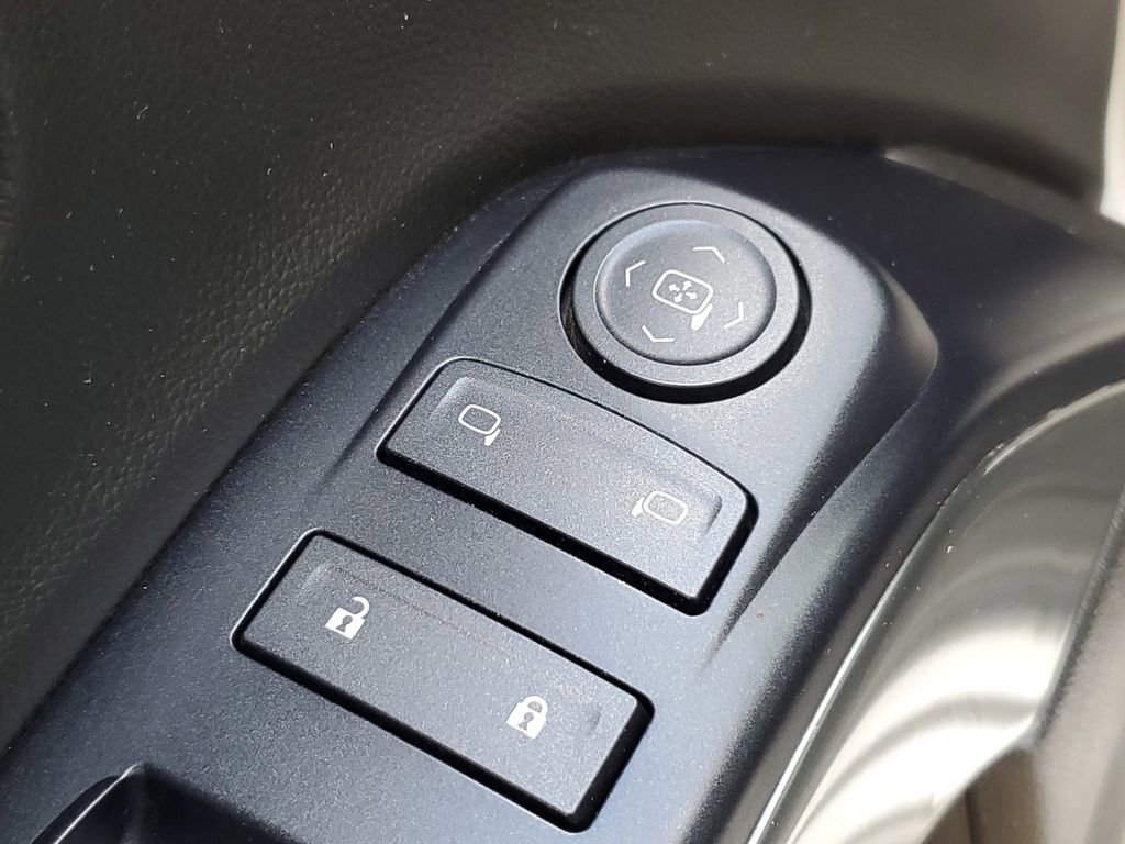 Used 2018 Chevrolet Silverado 1500 LT w/ Texas Edition image 23