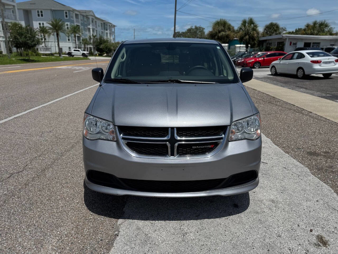 Used 2019 Dodge Grand Caravan SE w/ UConnect Hands-Free Group image 3