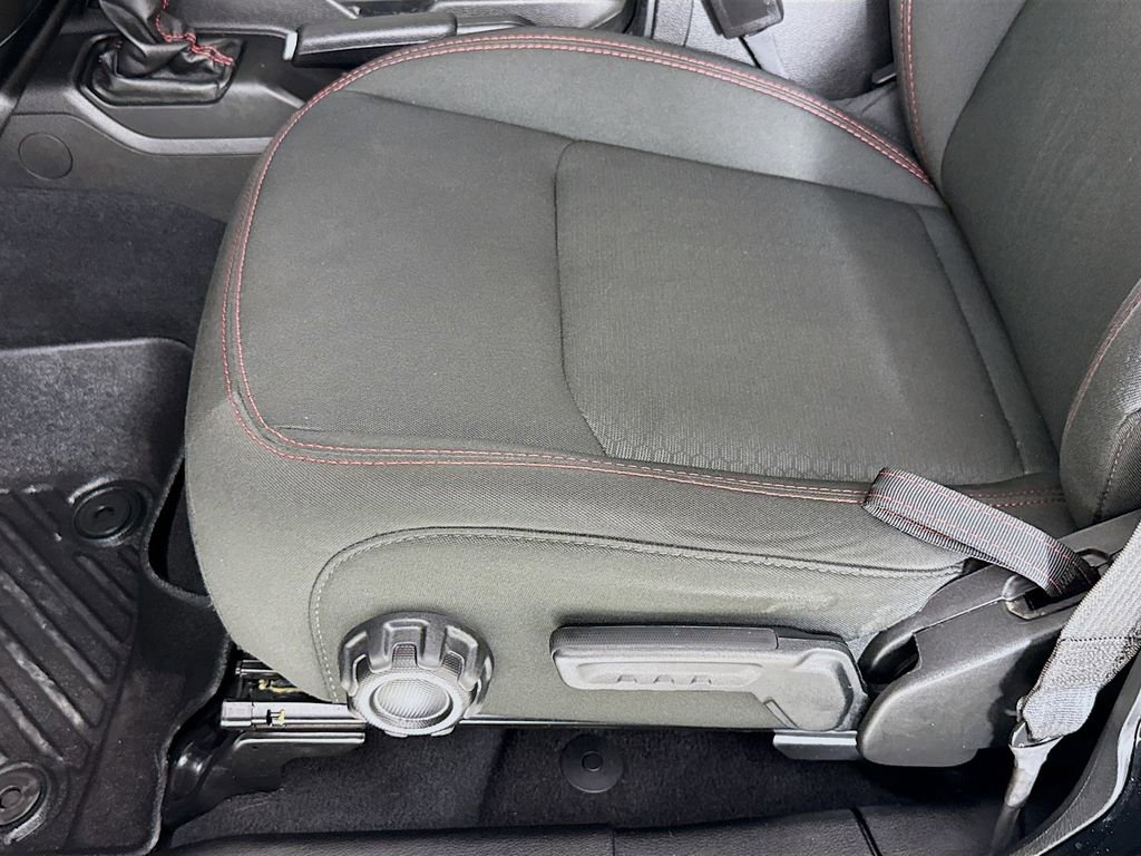 Used 2021 Jeep Wrangler Unlimited Rubicon w/ Xtreme Recon 35" Tire Package image 21