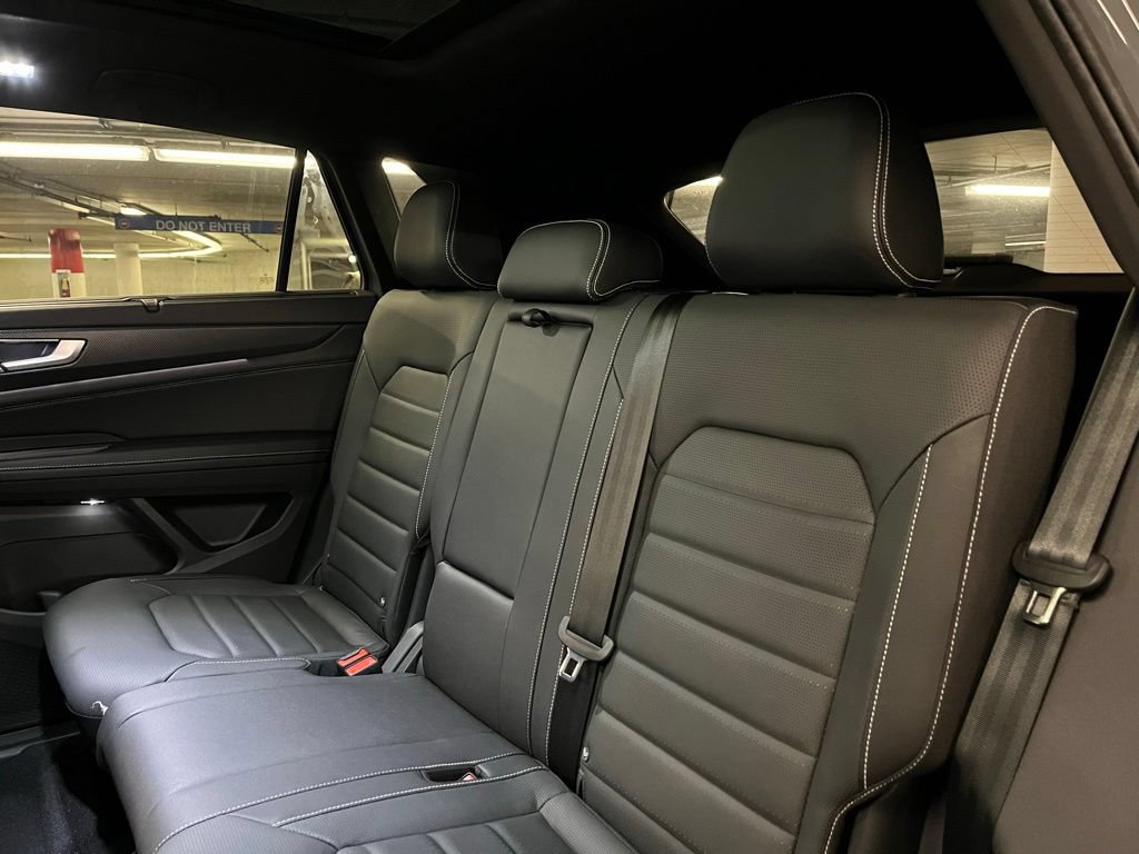 New 2026 Volkswagen Atlas Cross Sport SEL R-Line AWD/4WD image 26