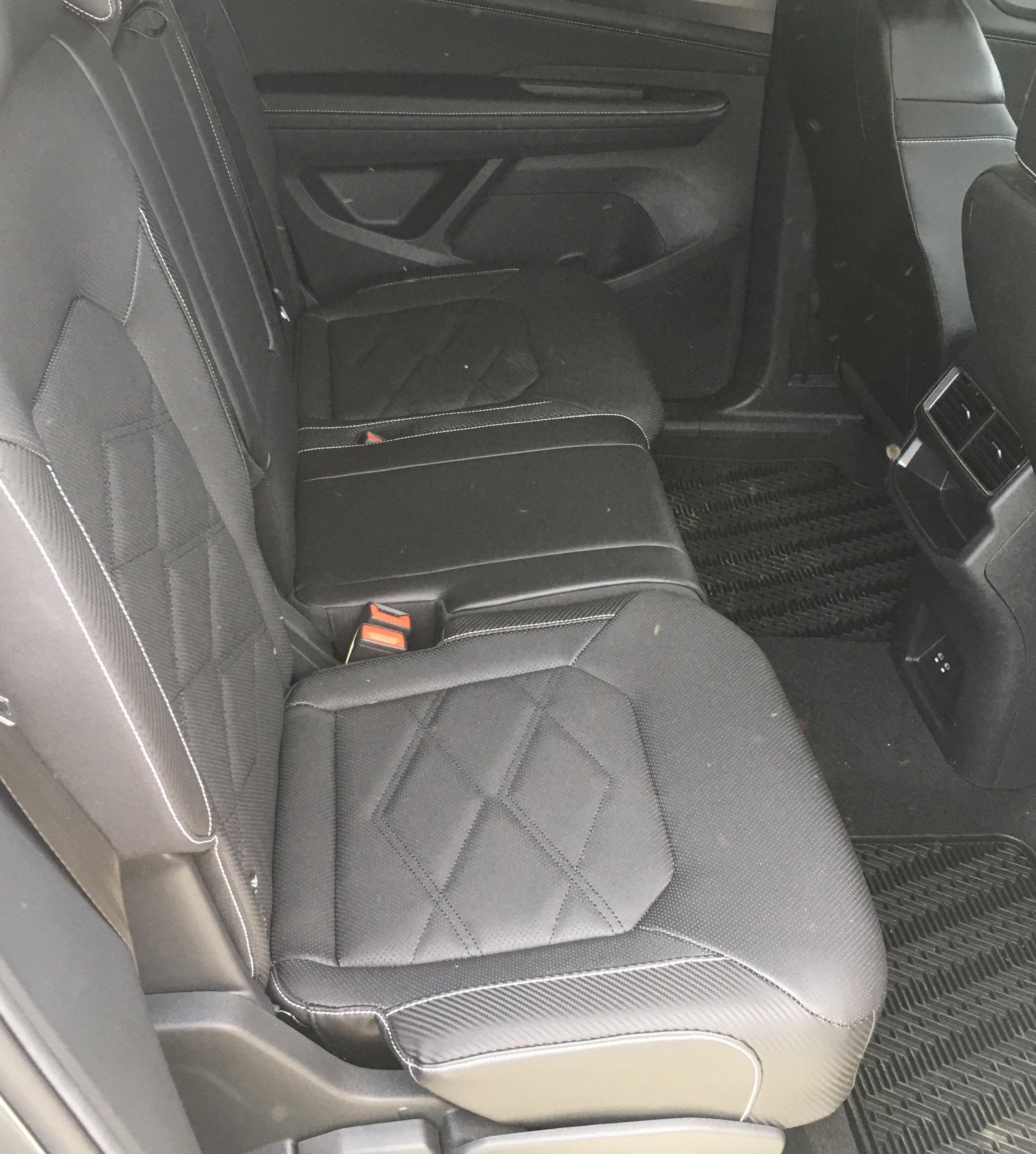 New 2024 Volkswagen Atlas Cross Sport SE AWD/4WD image 6
