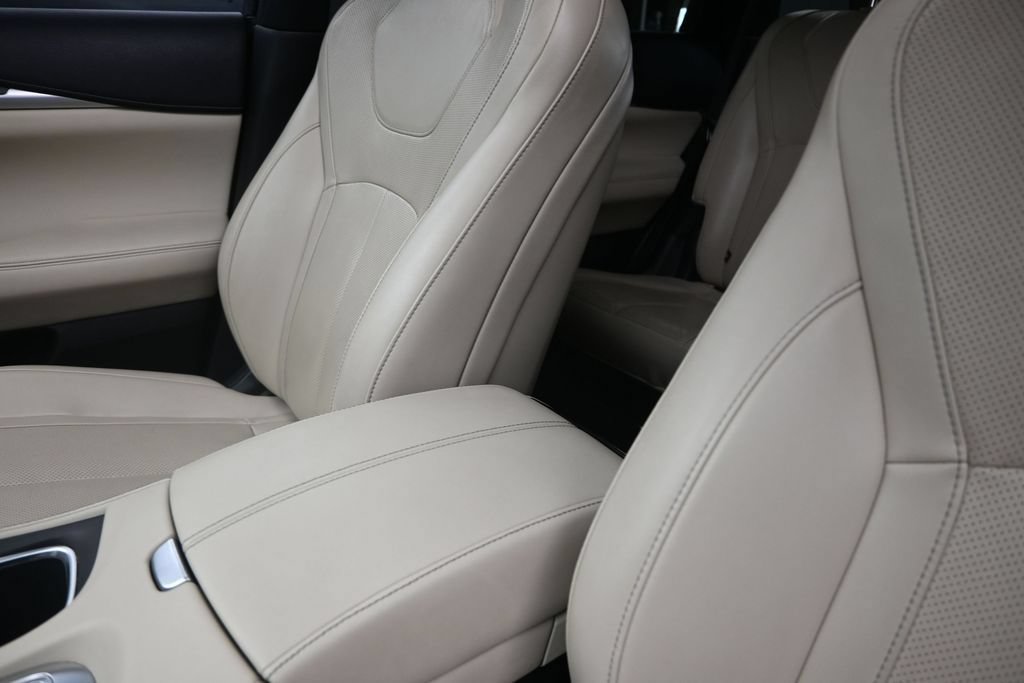 Used 2022 INFINITI QX60 Luxe w/ Performance Audio Package FWD image 14