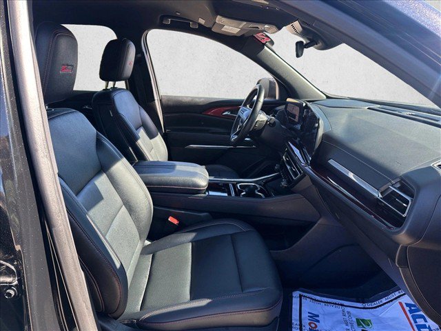 Used 2025 Chevrolet Traverse Z71 w/ Driver Confidence Package AWD/4WD image 25