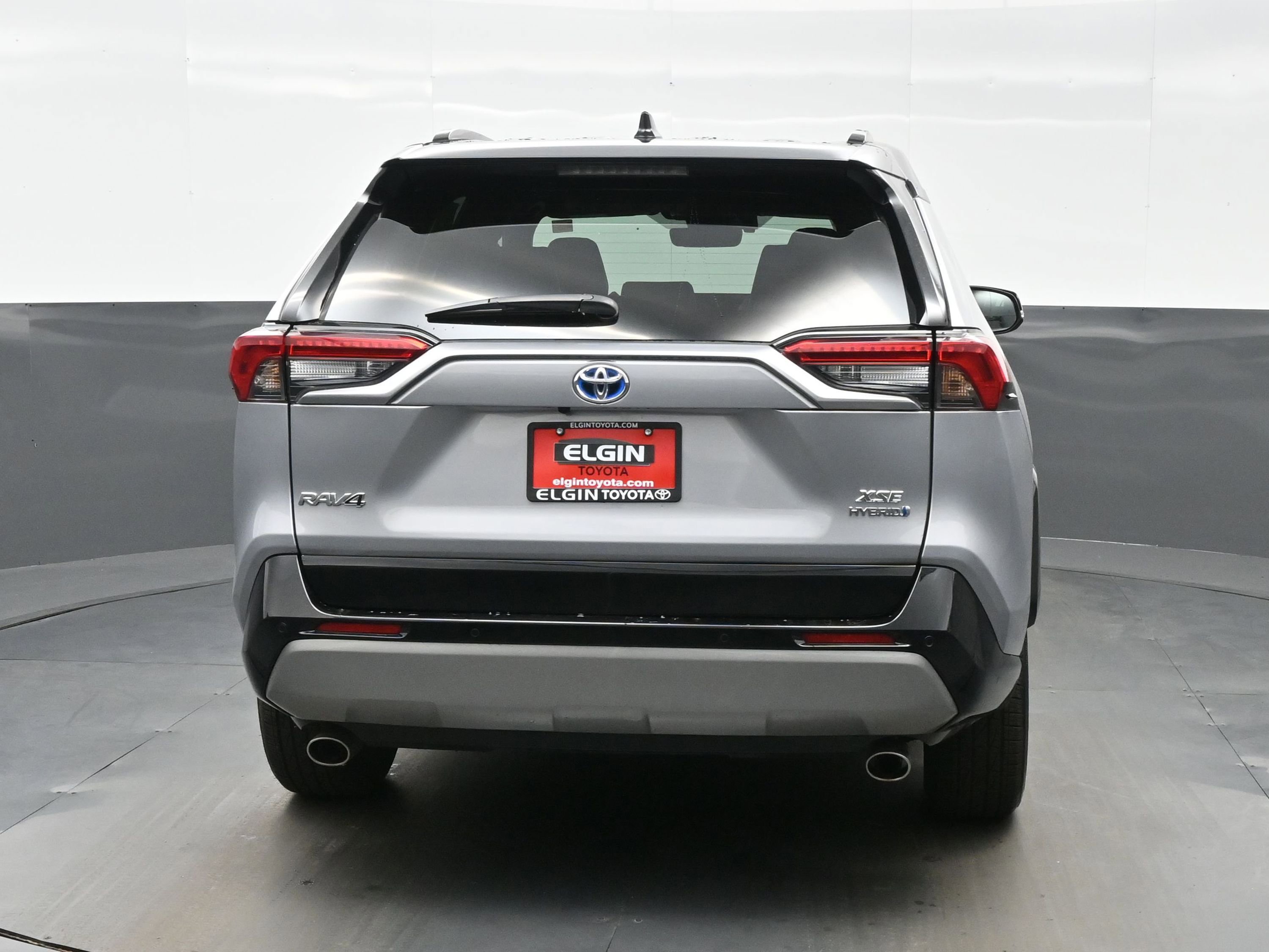 Used 2024 Toyota RAV4 XSE w/ Advanced Technology Package AWD/4WD image 5