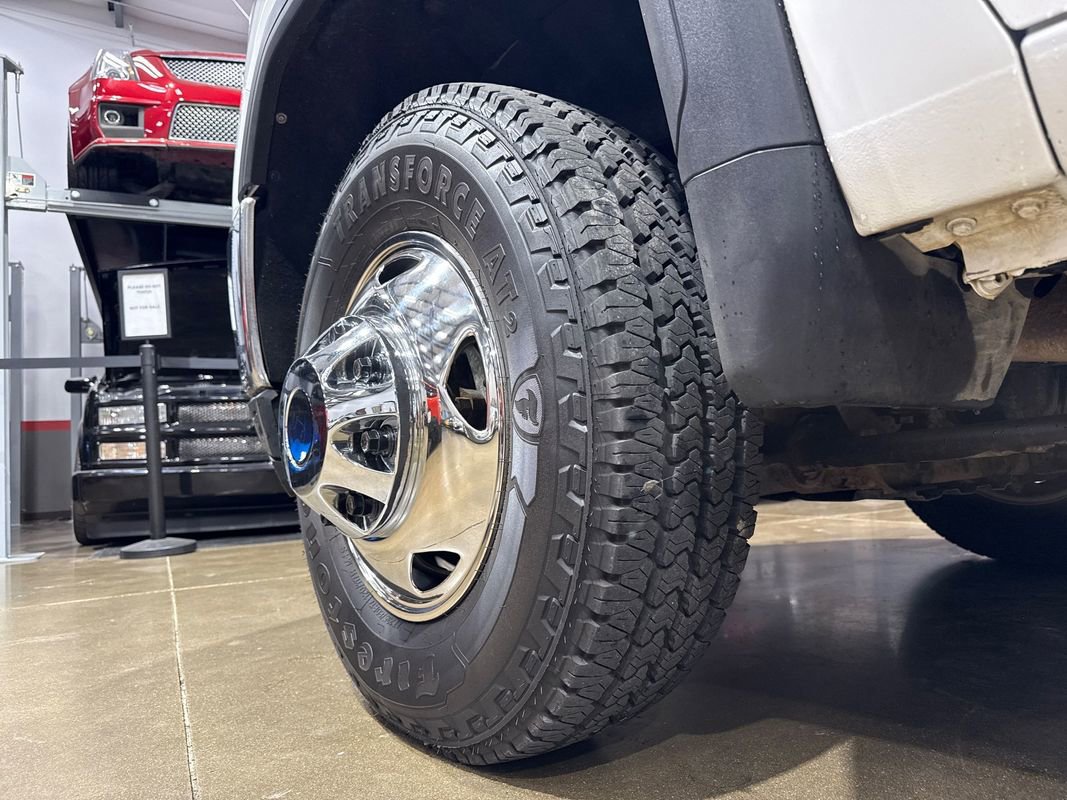 Used 2023 GMC Sierra 3500 Pro w/ Convenience Package AWD/4WD image 33