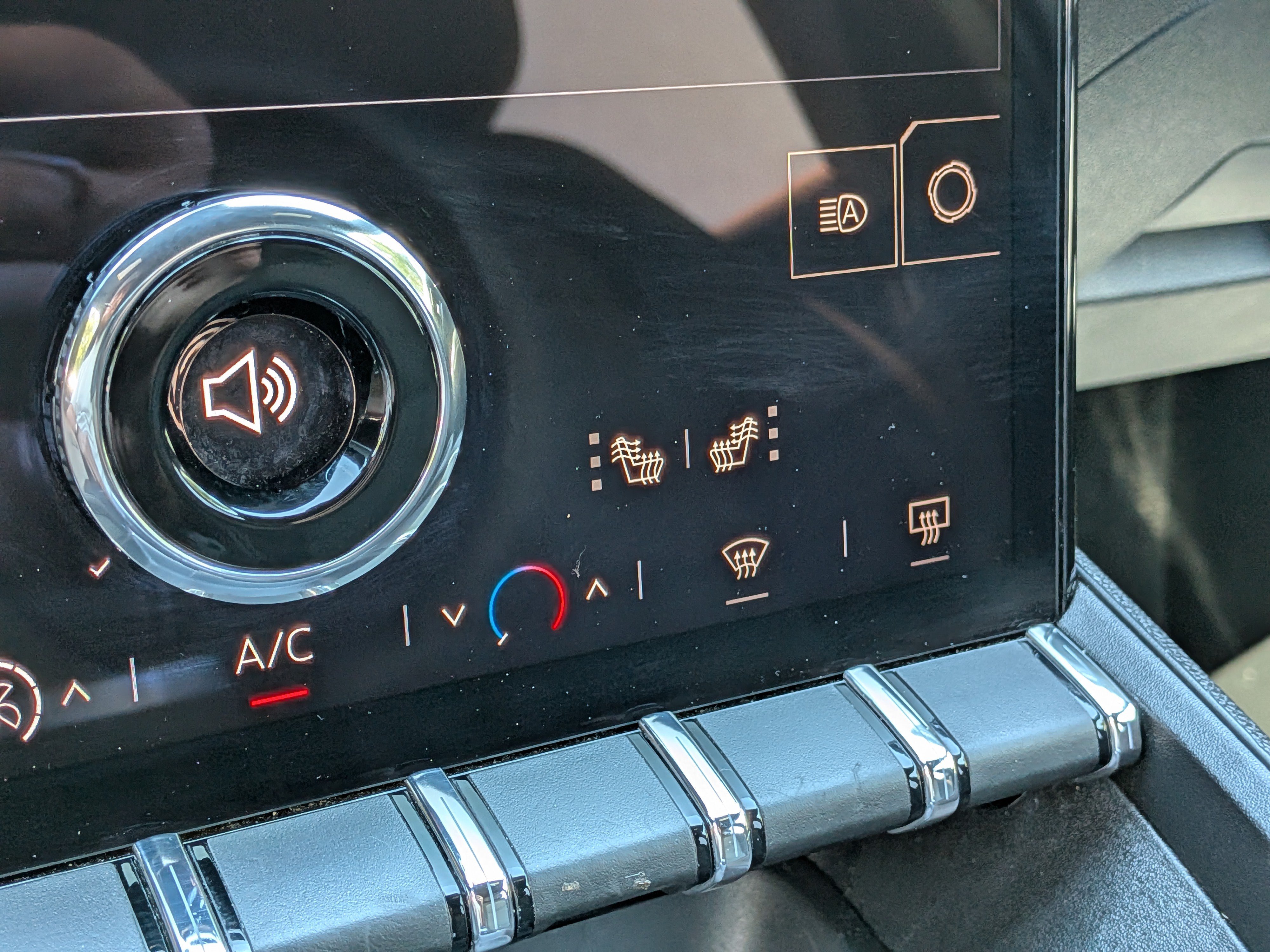 Used 2025 GMC Terrain Elevation FWD image 30