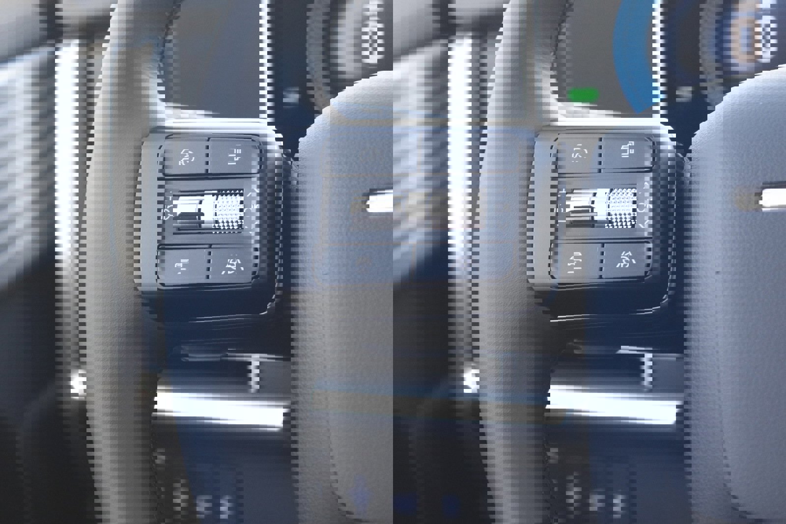 New 2026 Hyundai Santa Fe SE image 18