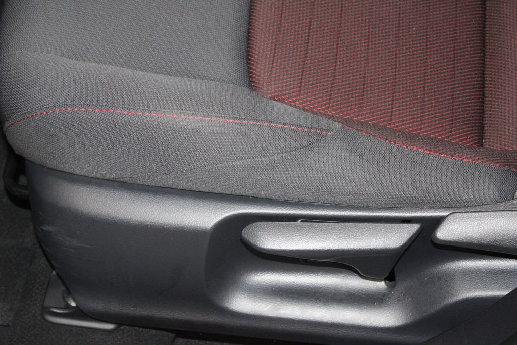 Used 2025 Toyota Corolla SE FWD image 18