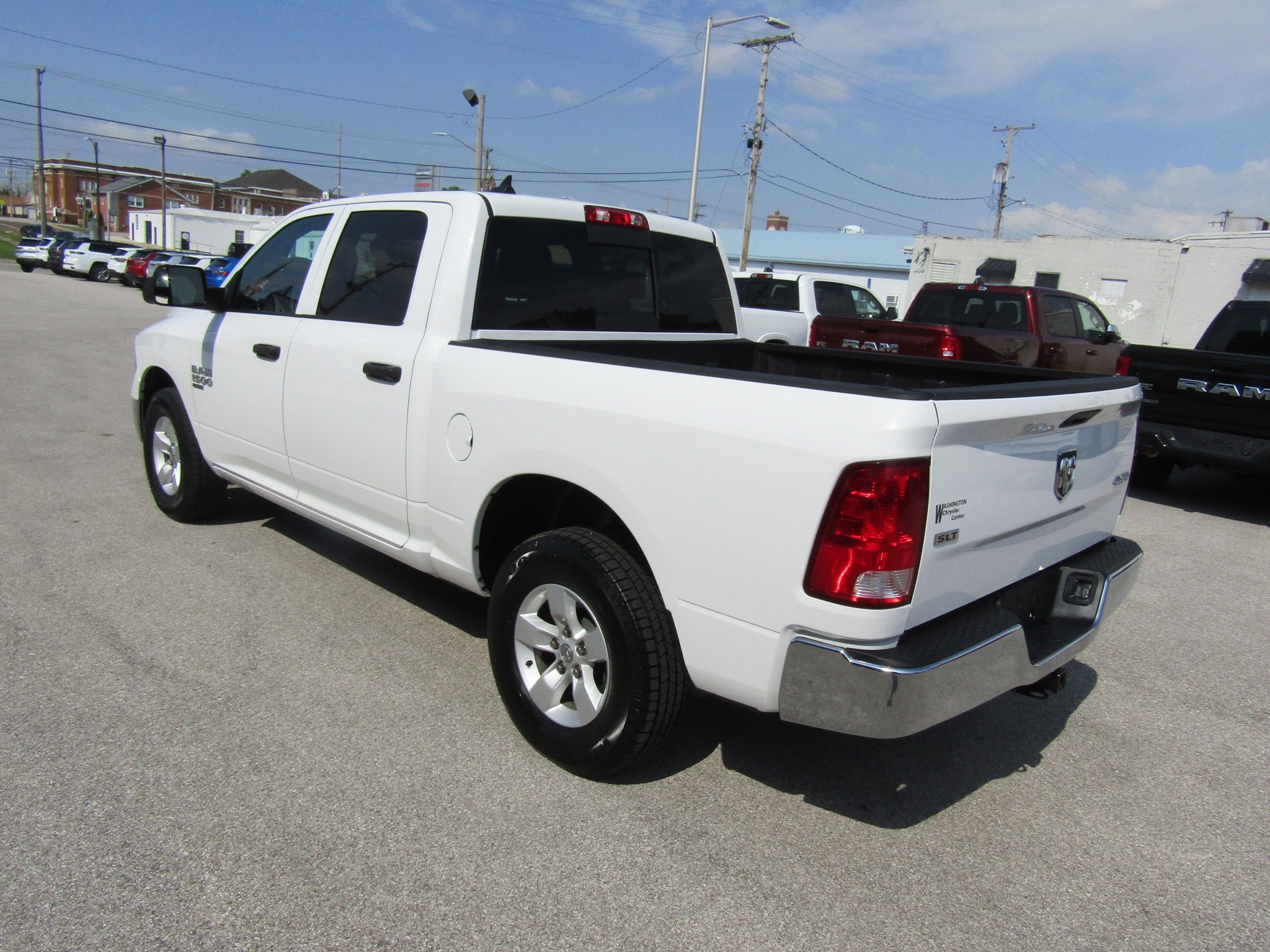 Used 2023 RAM 1500 Classic SLT w/ Trailer & Traction Group AWD/4WD image 5
