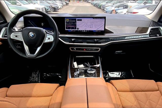 Used 2025 BMW X7 xDrive40i w/ Executive Package AWD/4WD image 12