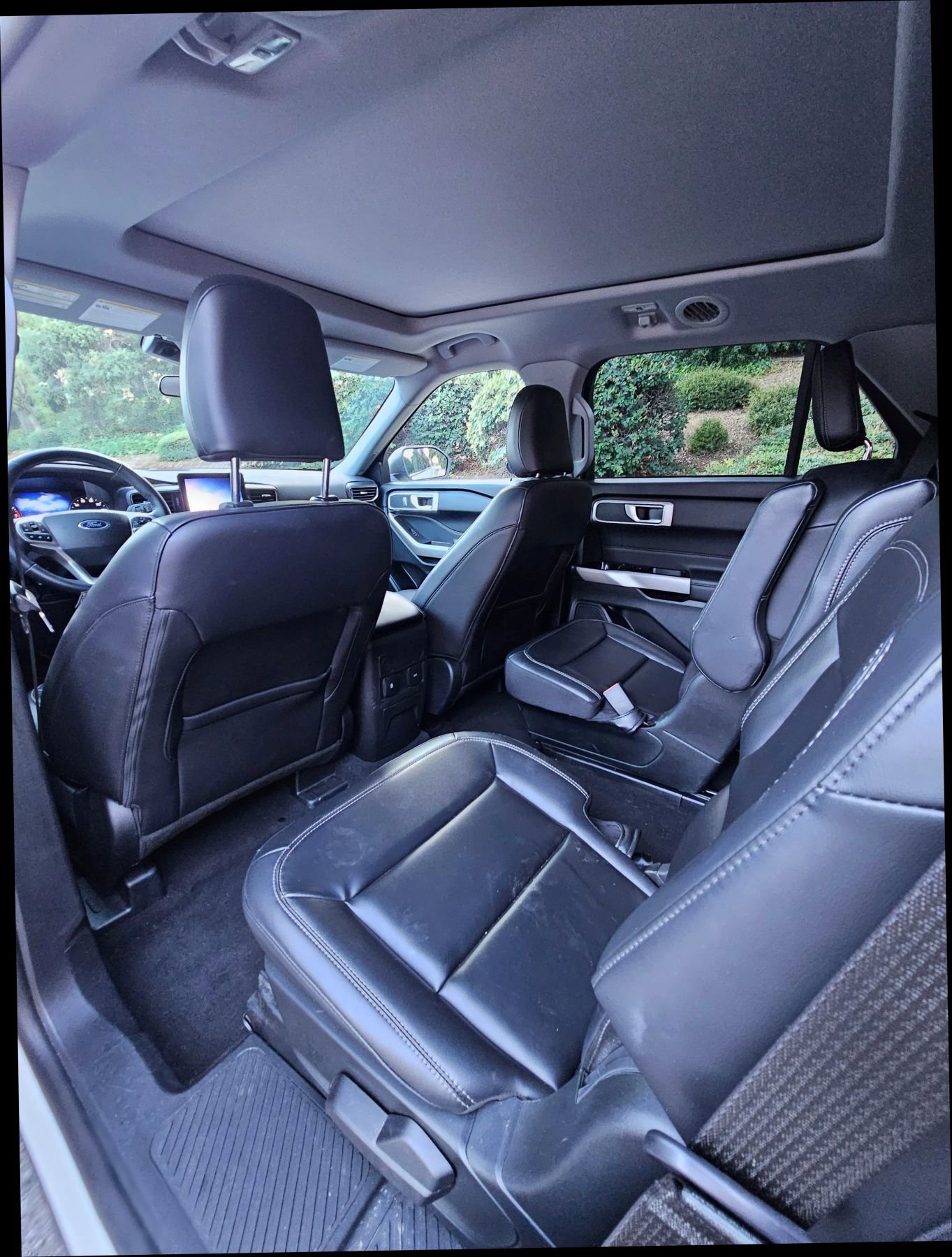 Used 2023 Ford Explorer XLT w/ Equipment Group 202A image 21