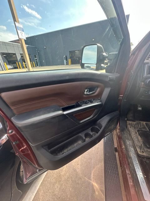 Used 2017 Nissan Titan Platinum Reserve AWD/4WD image 12