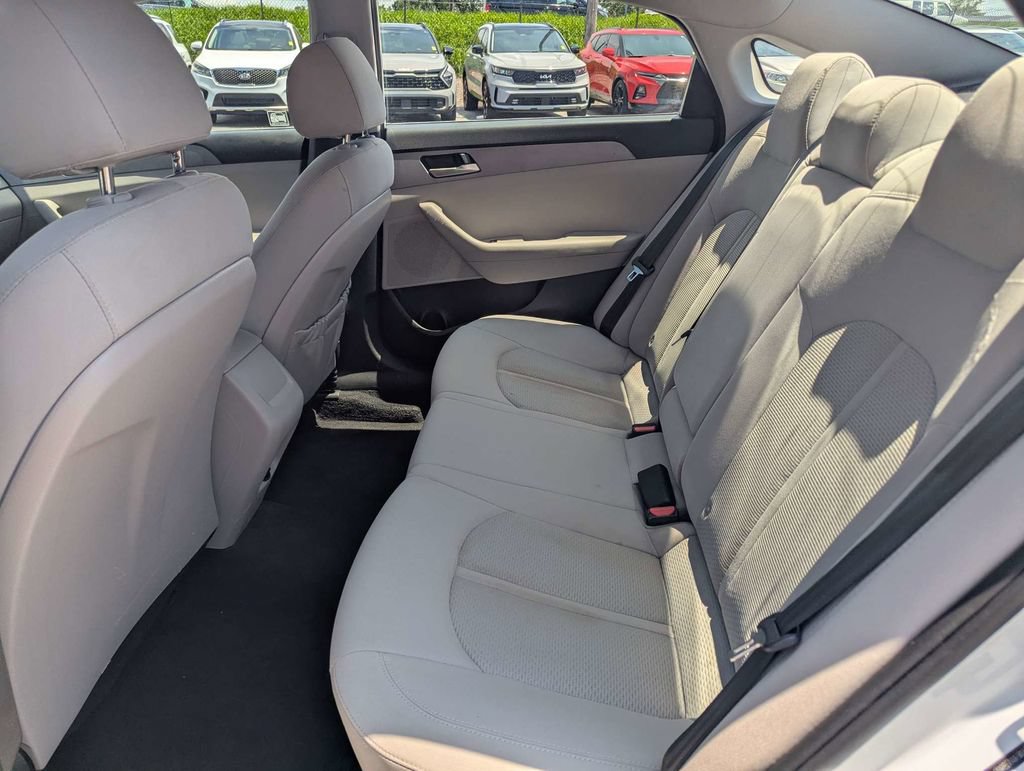 Used 2019 Hyundai Sonata SE FWD image 13