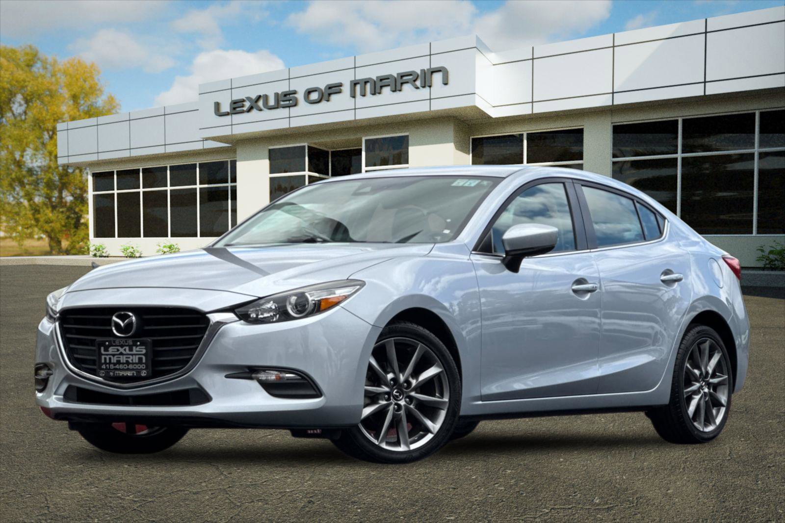 Used 2018 MAZDA MAZDA3 Touring FWD image 1