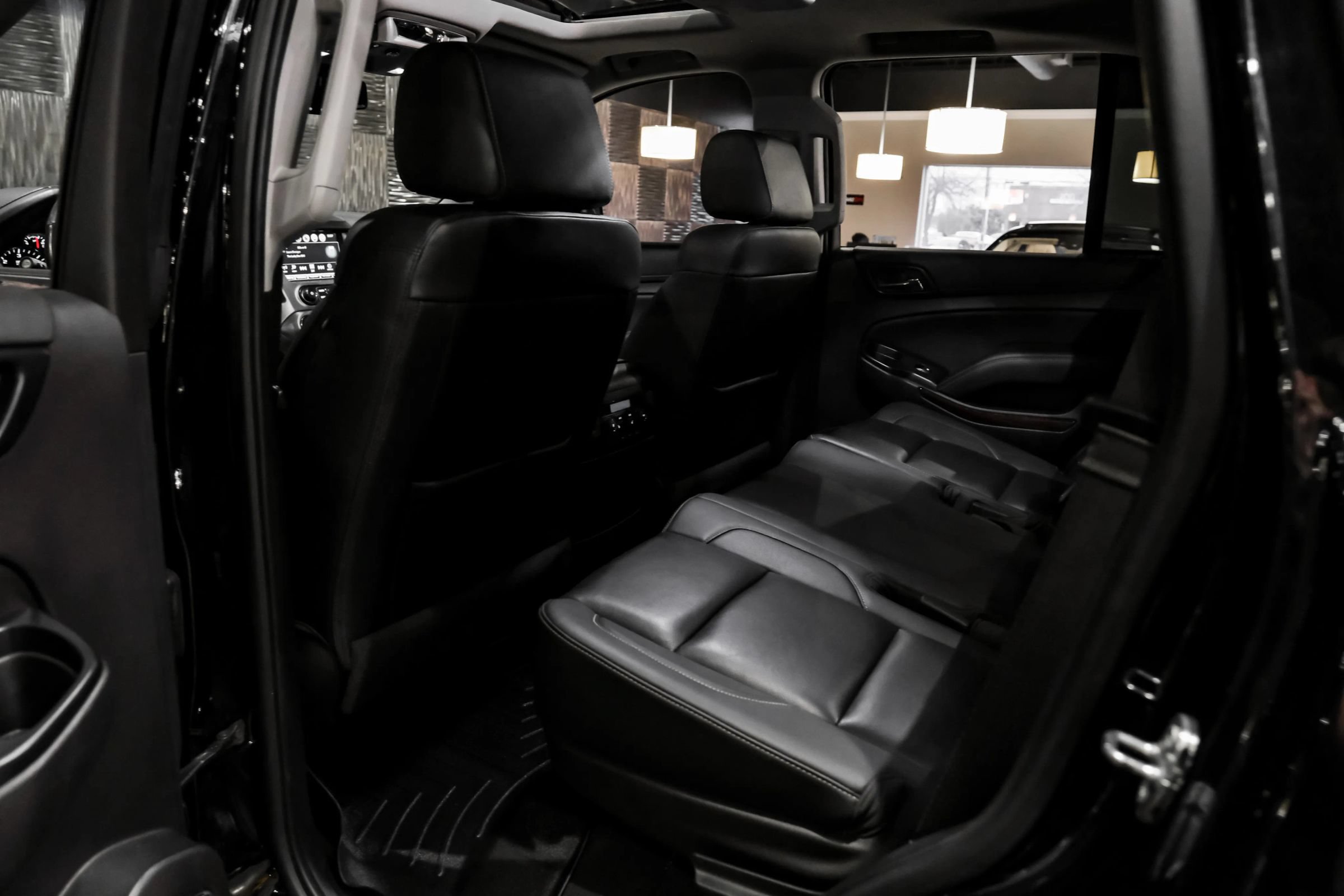 Used 2020 GMC Yukon SLT w/ Open Road Package AWD/4WD image 38