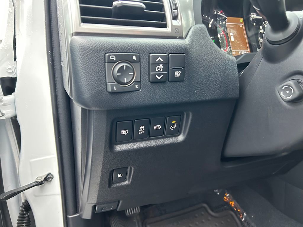 Used 2022 Lexus GX 460 Premium w/ Premium Package image 21