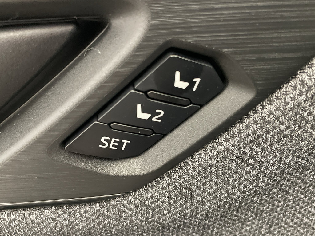 New 2026 Subaru Outback Limited AWD/4WD image 10