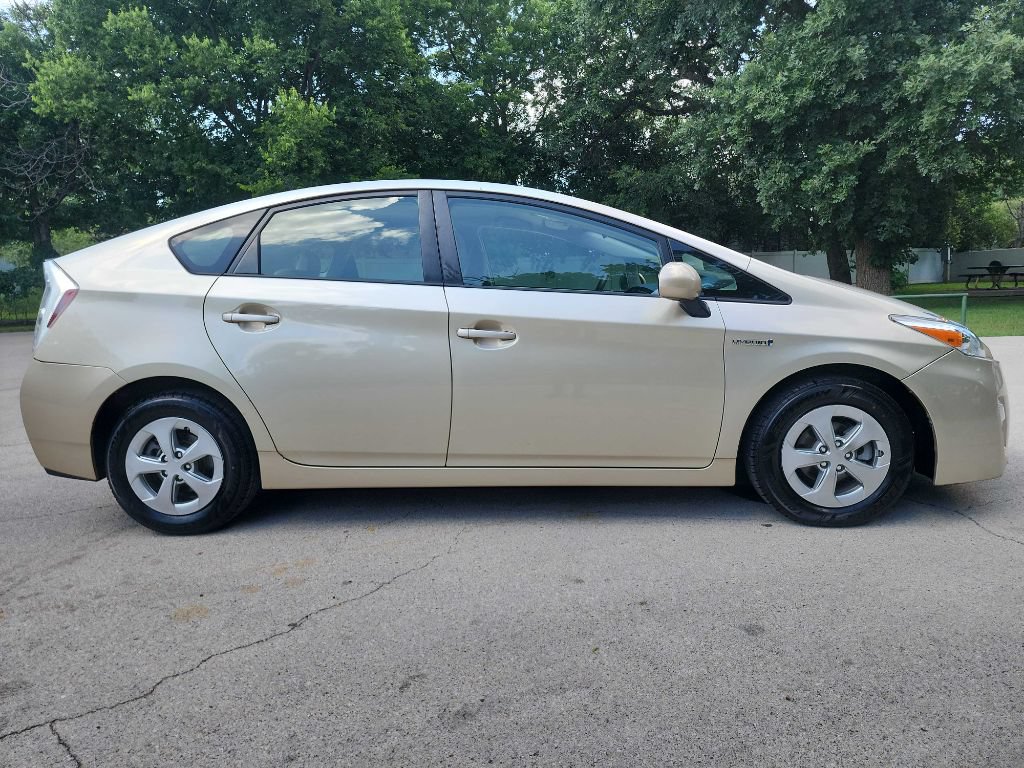 Used 2010 Toyota Prius Two FWD image 9