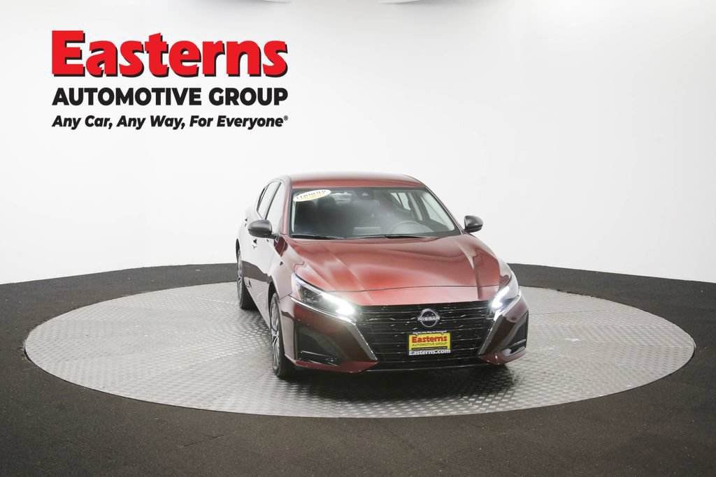 Used 2025 Nissan Altima 2.5 SV AWD/4WD image 47