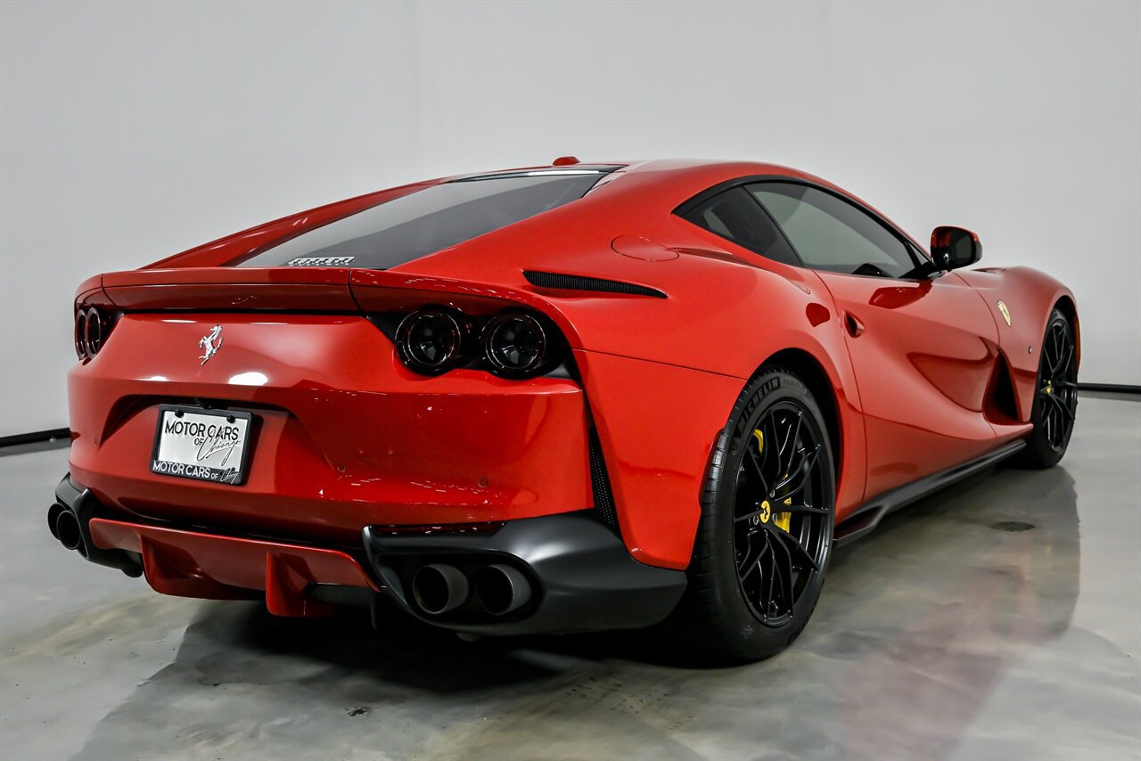 Used 2018 Ferrari 812 Superfast RWD image 11