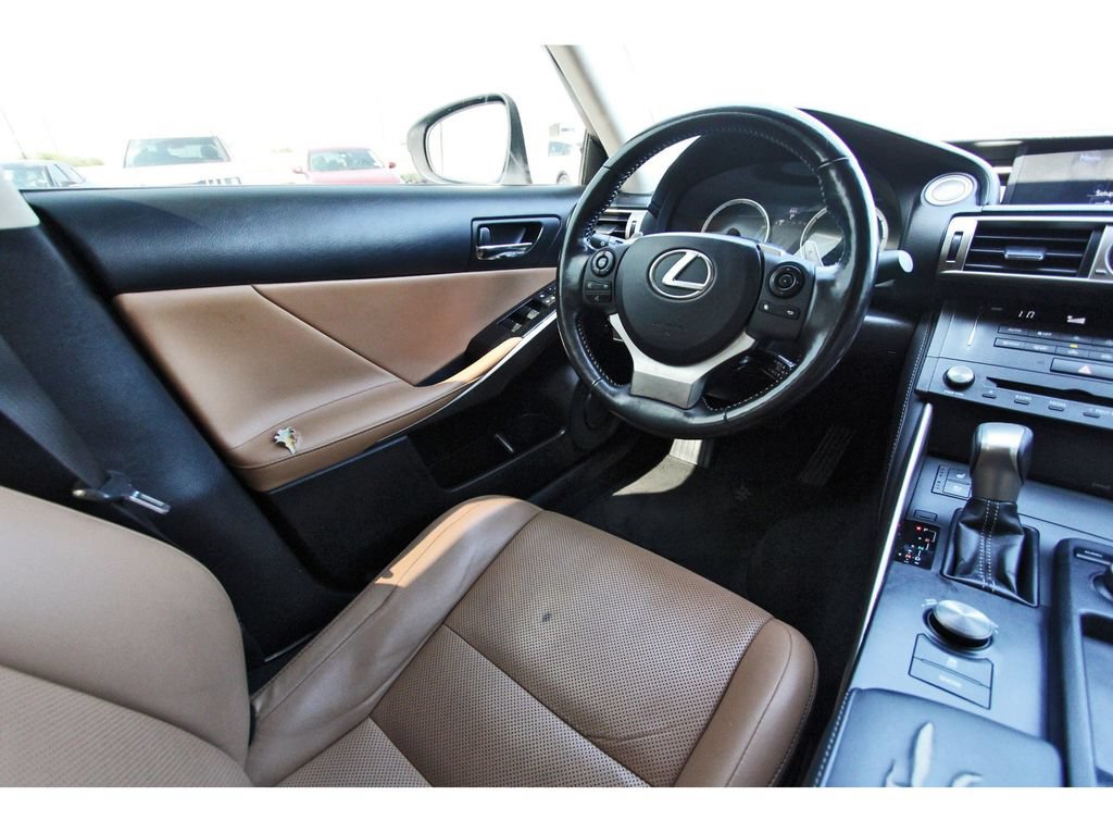 Used 2016 Lexus IS 300 AWD w/ Premium Package image 9