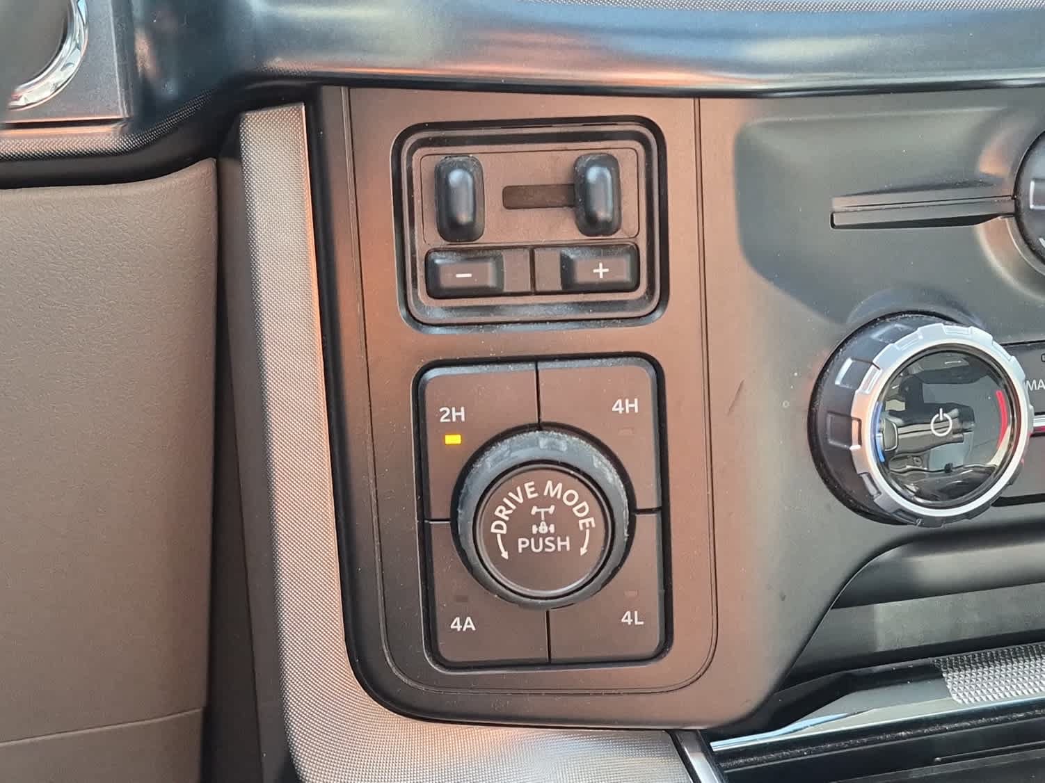 Used 2023 Ford F150 Limited AWD/4WD image 18
