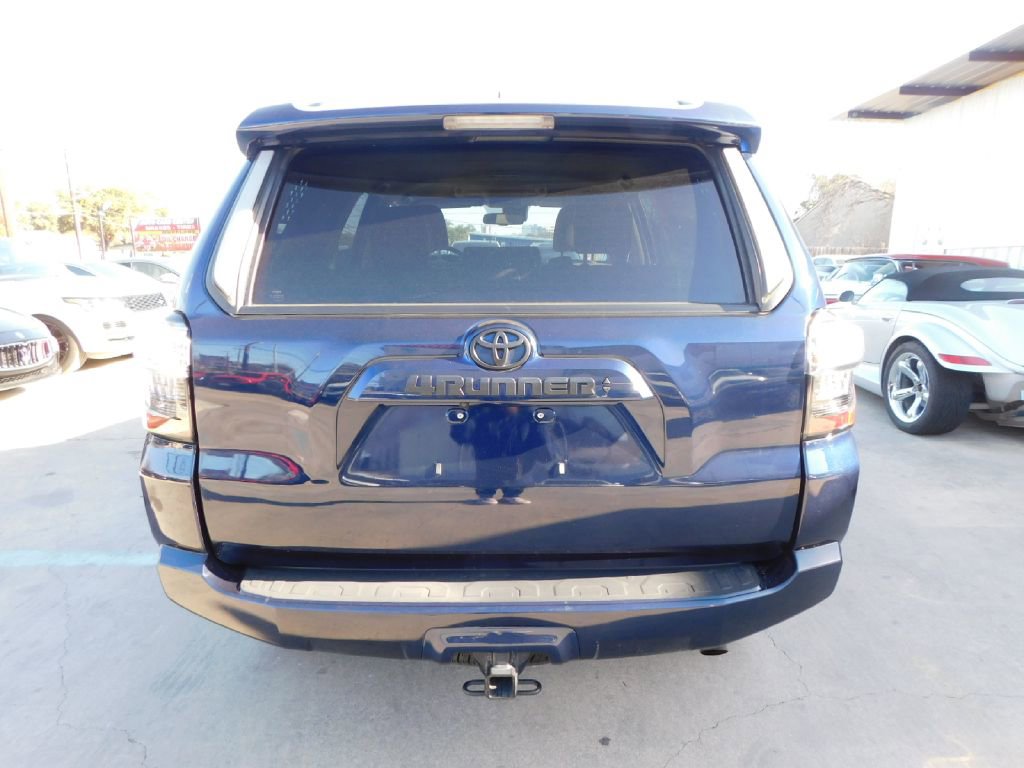 Used 2022 Toyota 4Runner SR5 image 6