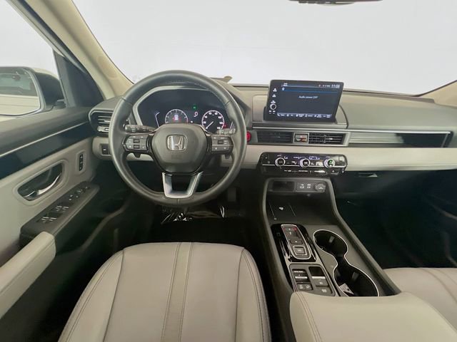 Used 2025 Honda Pilot EX-L image 22