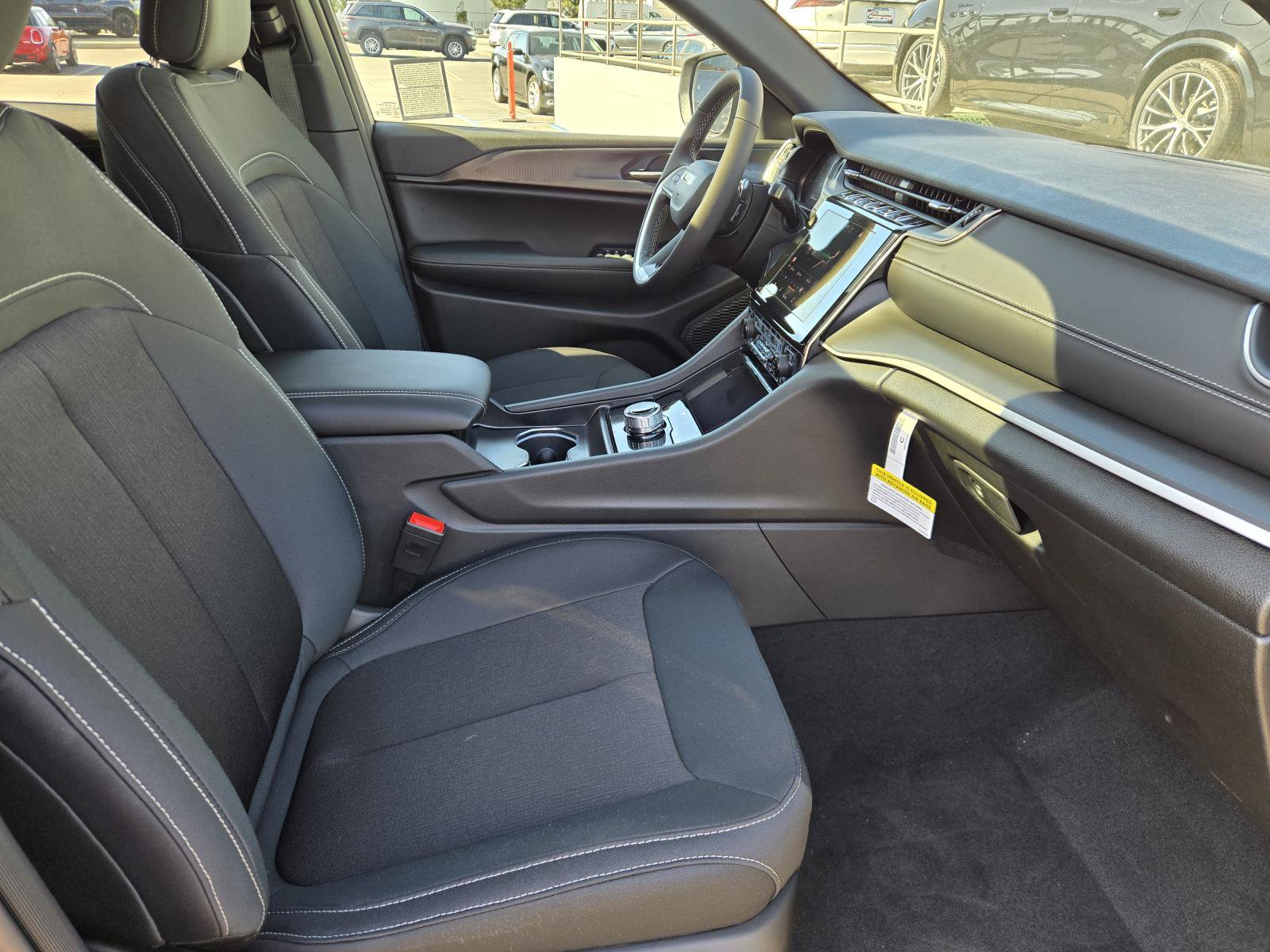 New 2026 Jeep Grand Cherokee Laredo X RWD image 32