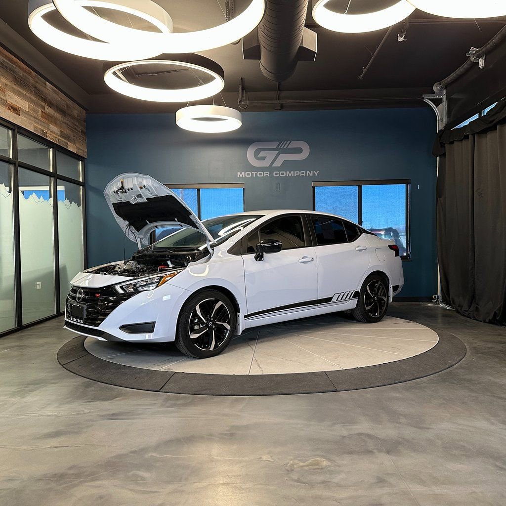 Used 2024 Nissan Versa SR w/ Trunk Package image 22