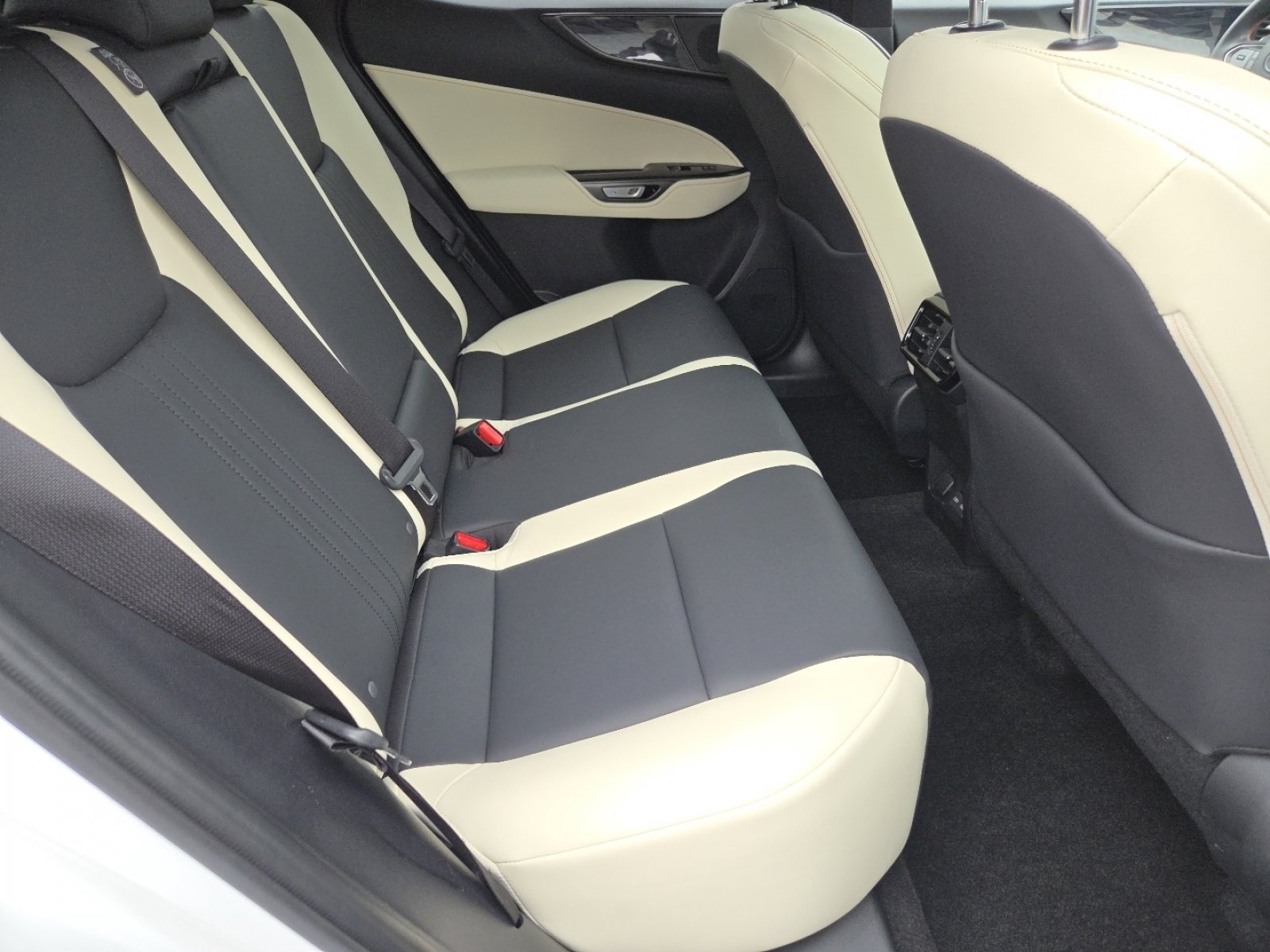 Used 2024 Lexus NX 350 AWD image 23