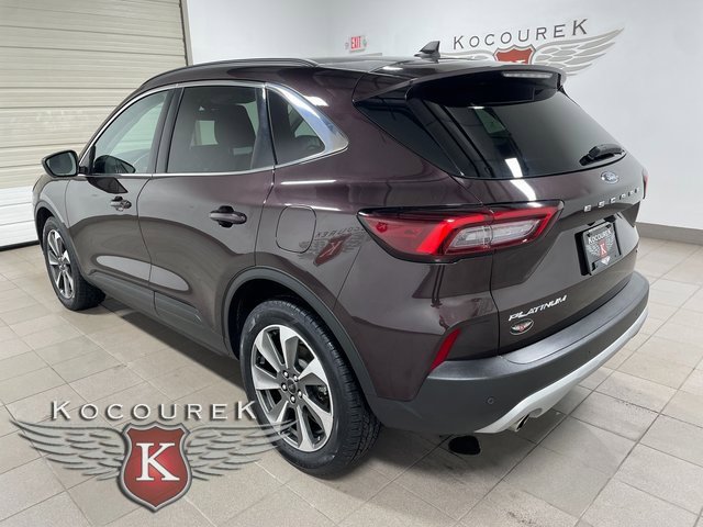 Used 2023 Ford Escape Platinum image 4