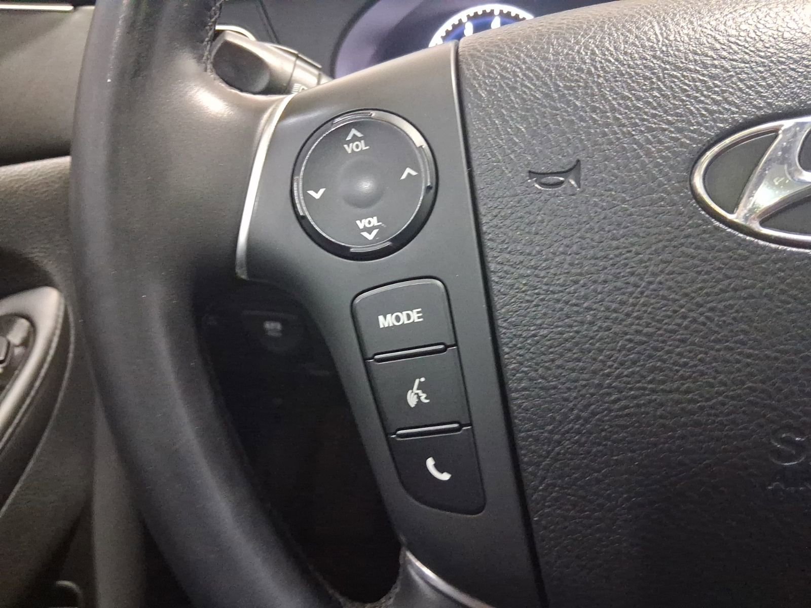 Used 2012 Hyundai Genesis 5.0 image 22