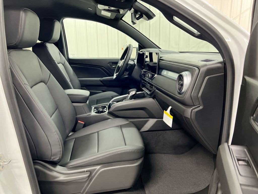 New 2026 Chevrolet Colorado LT w/ LT Convenience Package AWD/4WD image 22