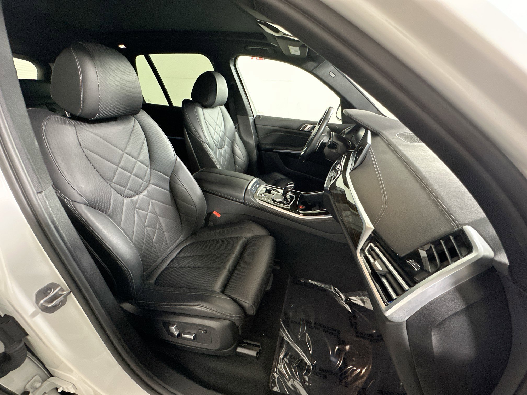 Used 2023 BMW X5 xDrive45e image 28