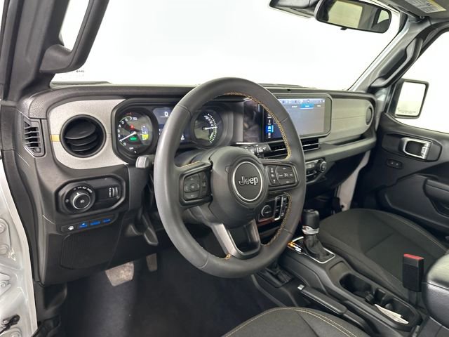 Used 2024 Jeep Wrangler Unlimited w/ Convenience Group image 13